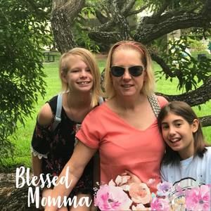 Meet your Posher, Nikole